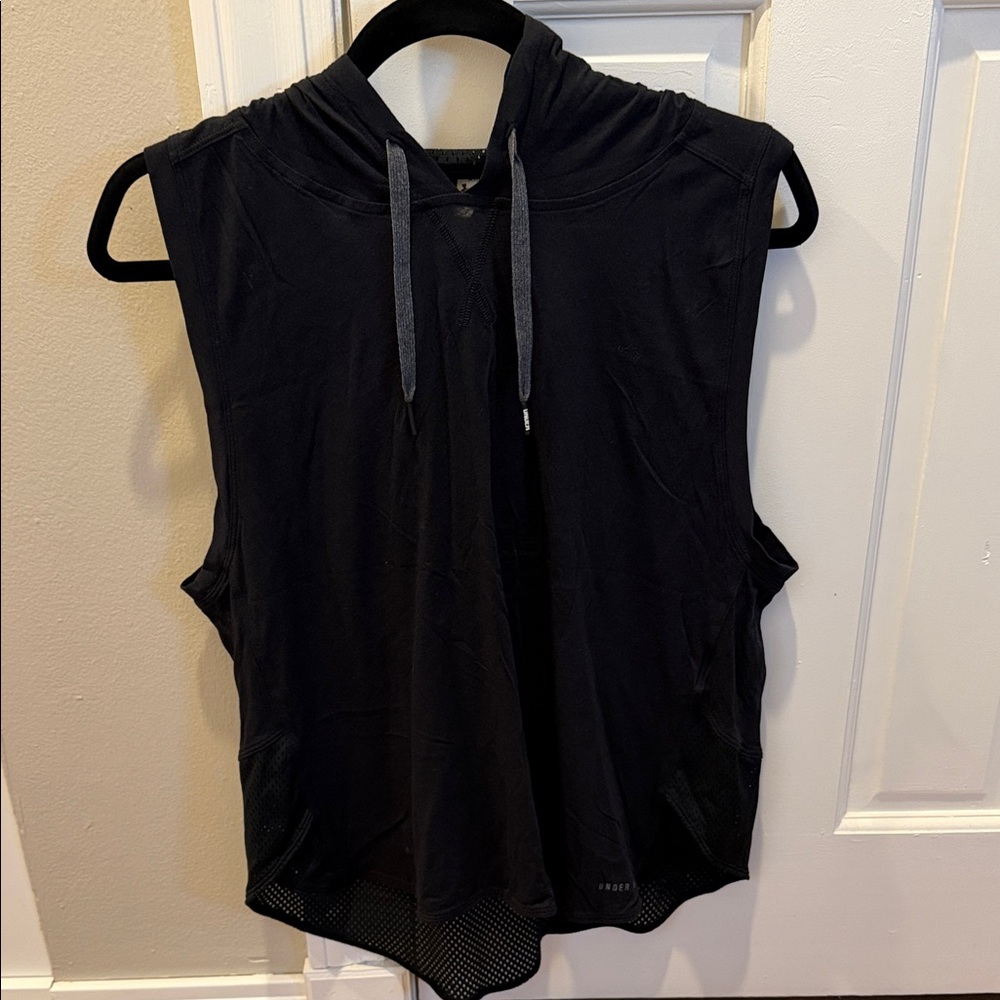 Under Armour Black Sleeveless Hooded Tank Top